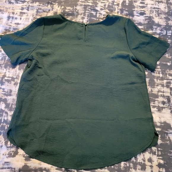 Ricki's Blouse - Picture 3 of 6